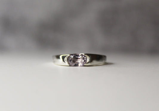 Arc Ring - Spinel Size 8.25