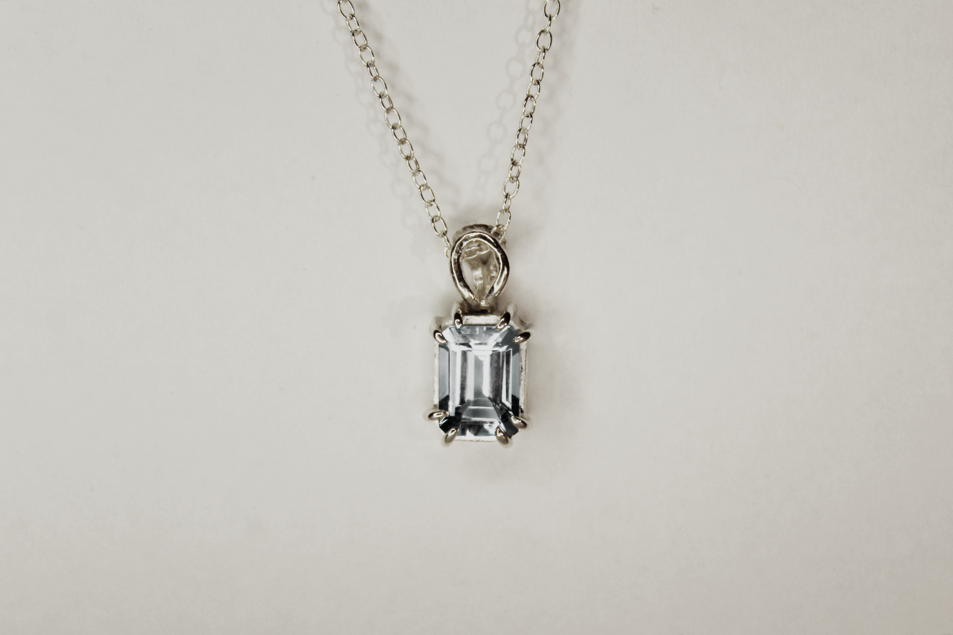 Eleanor Pendant - Aquamarine
