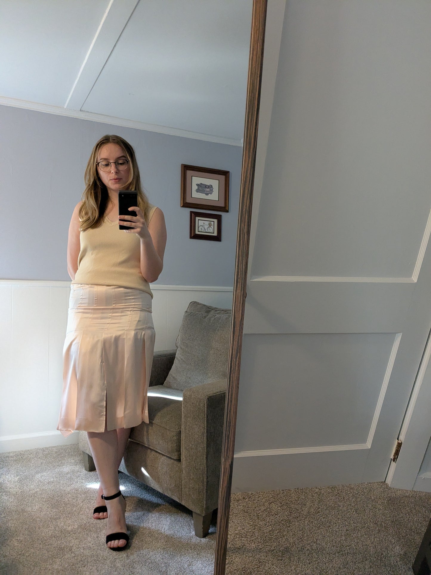 Scallop Edge Sleeveless Top - Large