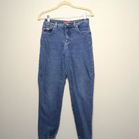 Medium Wash Jeans - 8 Short